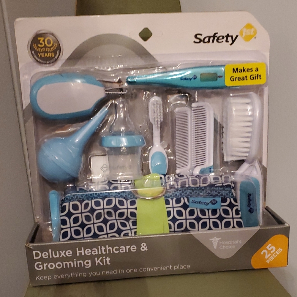 Safety 1st Deluxe Healthcare & Grooming Kit - Blue and White